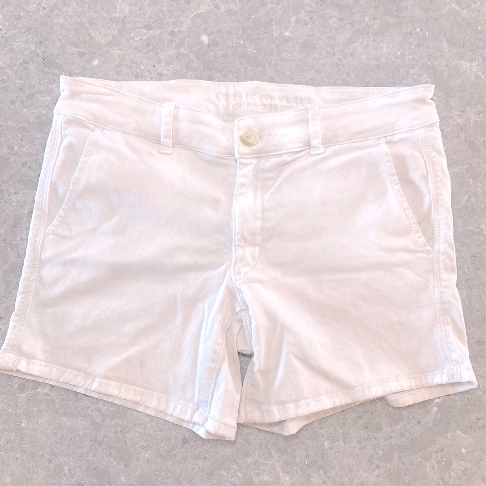 American Eagle Outfitters Womens Shorts White Stretch Mid Rise Pockets Size 8